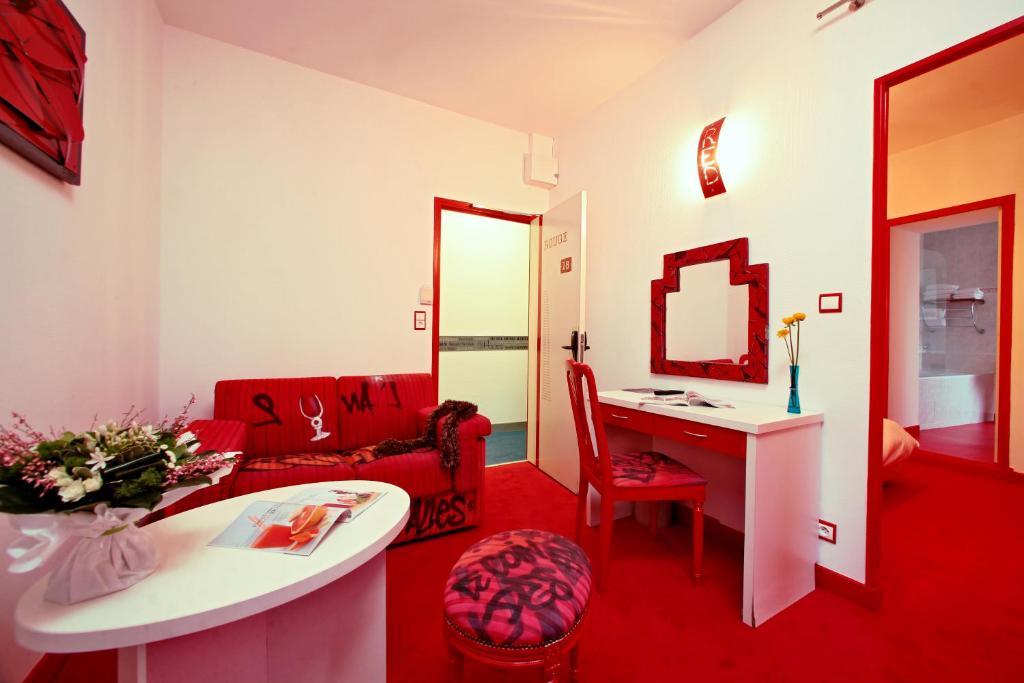 Hotel Le Coin Des Halles Cahors Bilik gambar