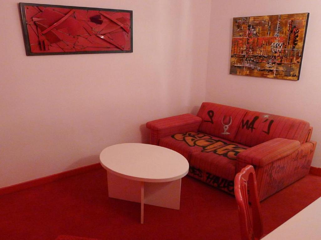 Hotel Le Coin Des Halles Cahors Luaran gambar